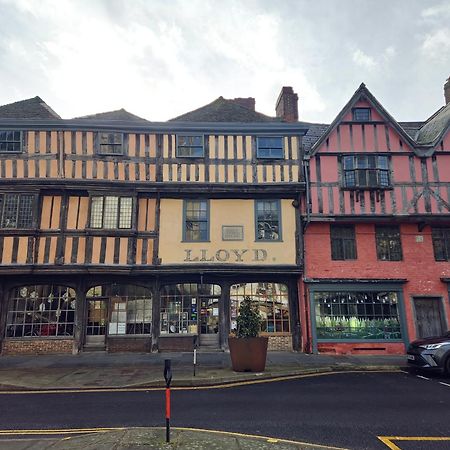 Central Gloucester Self-Catering Flat - A Hidden Gem Exterior foto