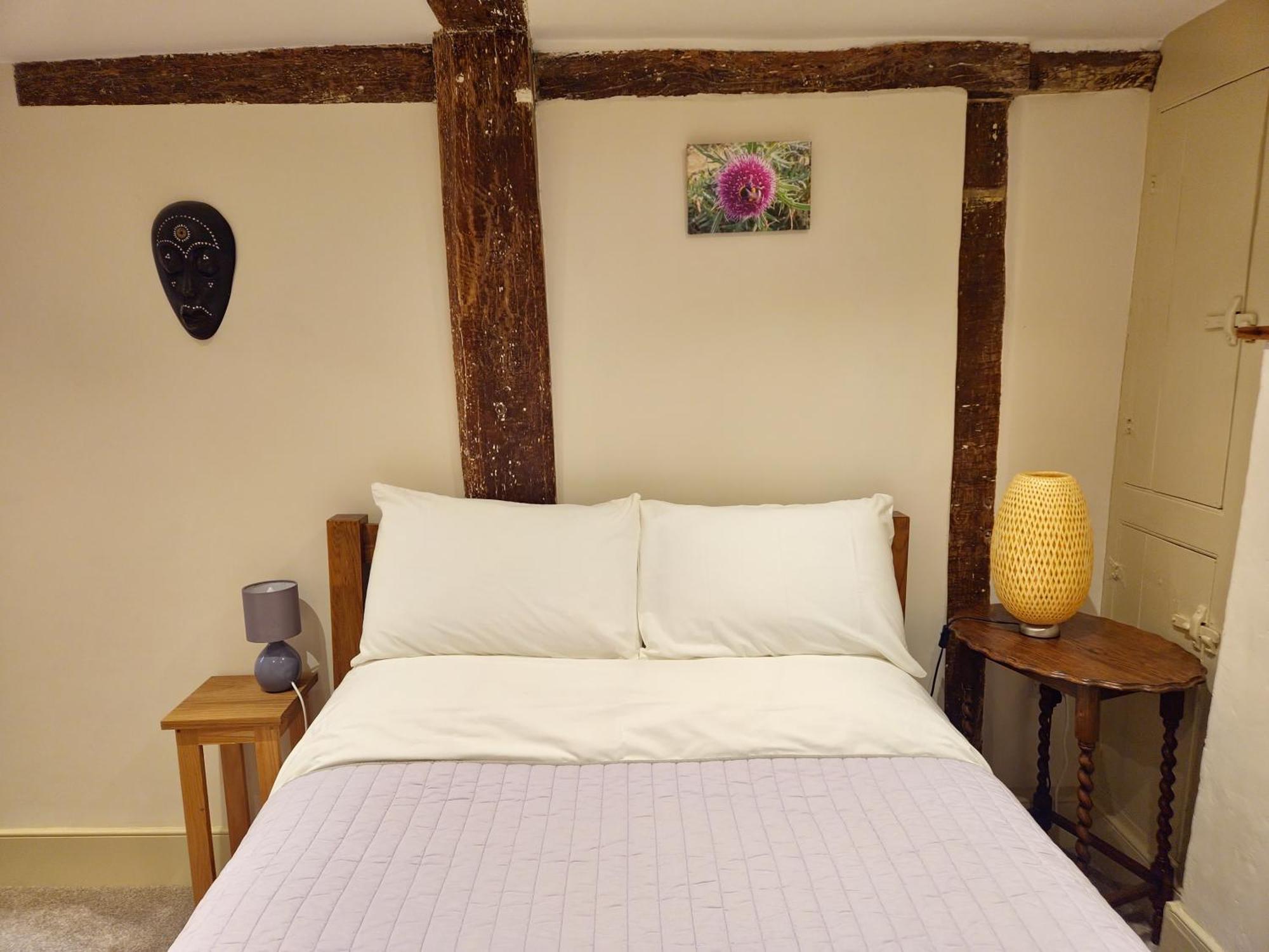 Central Gloucester Self-Catering Flat - A Hidden Gem Exterior foto